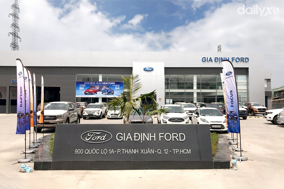 Showroom Ford Gia Định 