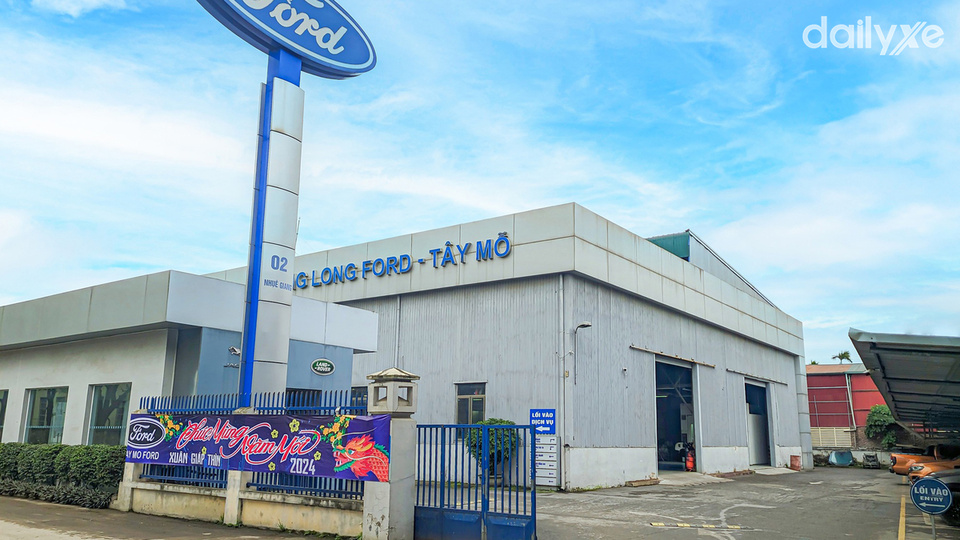 Showroom Ford Tây Mỗ