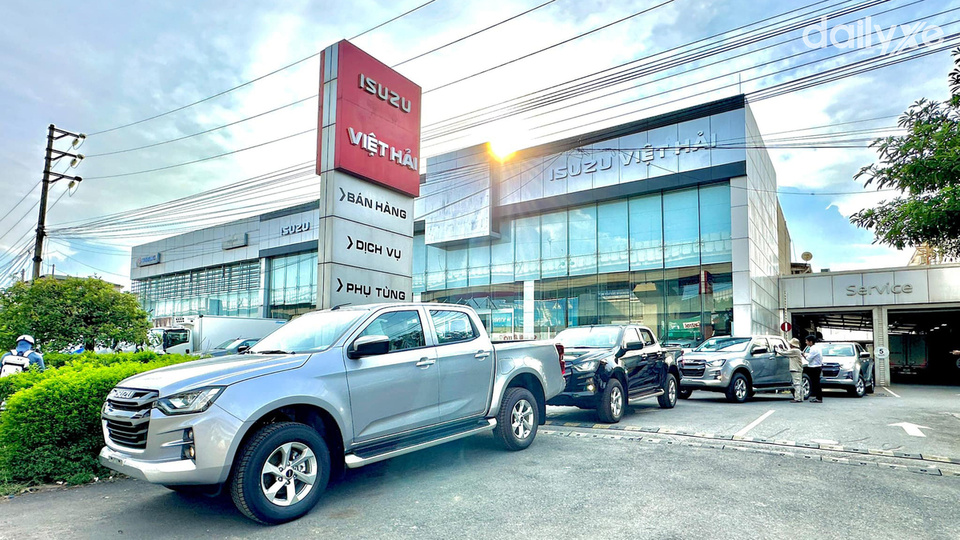 Showroom Isuzu D-SQUARE Việt Hải