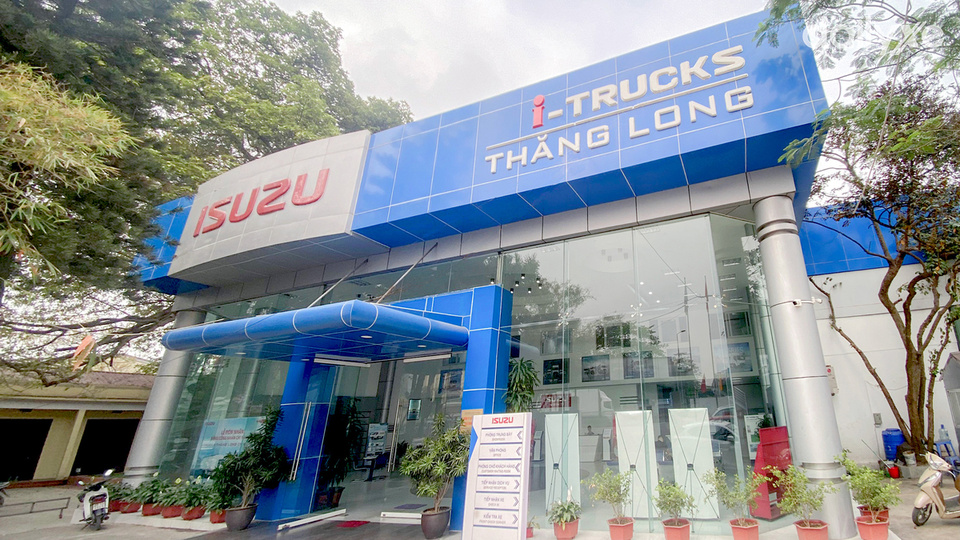 Showroom Isuzu Thăng Long