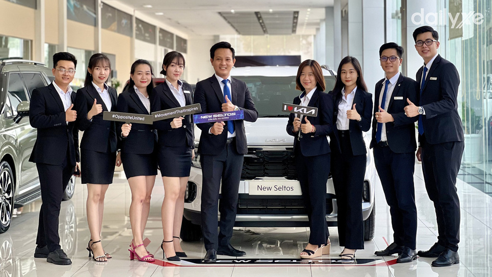 Đội ngũ nhân viên chuyên nghiệp, tận tình KIA Cần Thơ