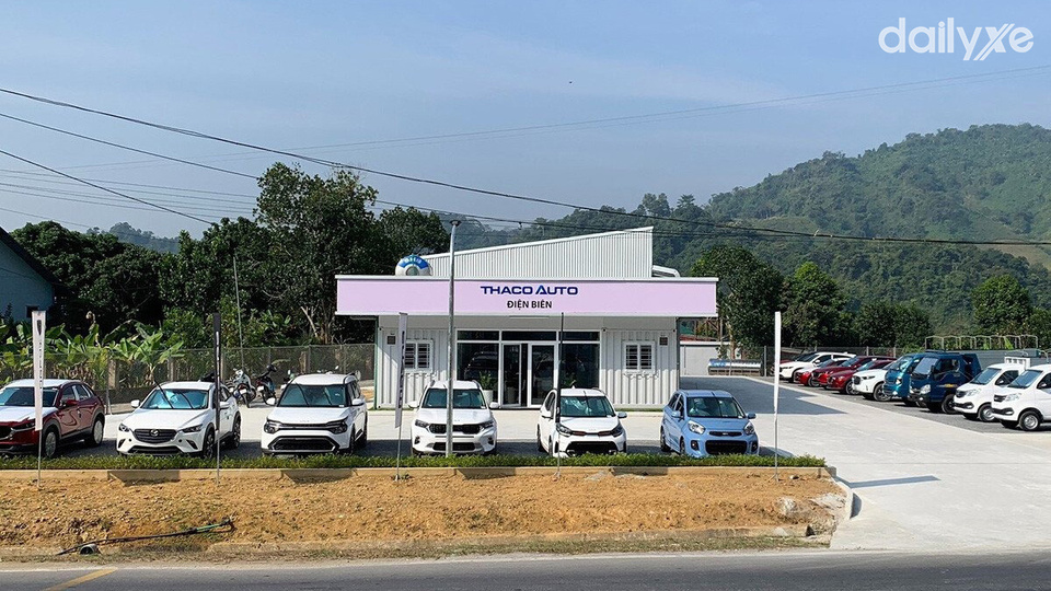 Mặt tiền showroom KIA Điện Biên