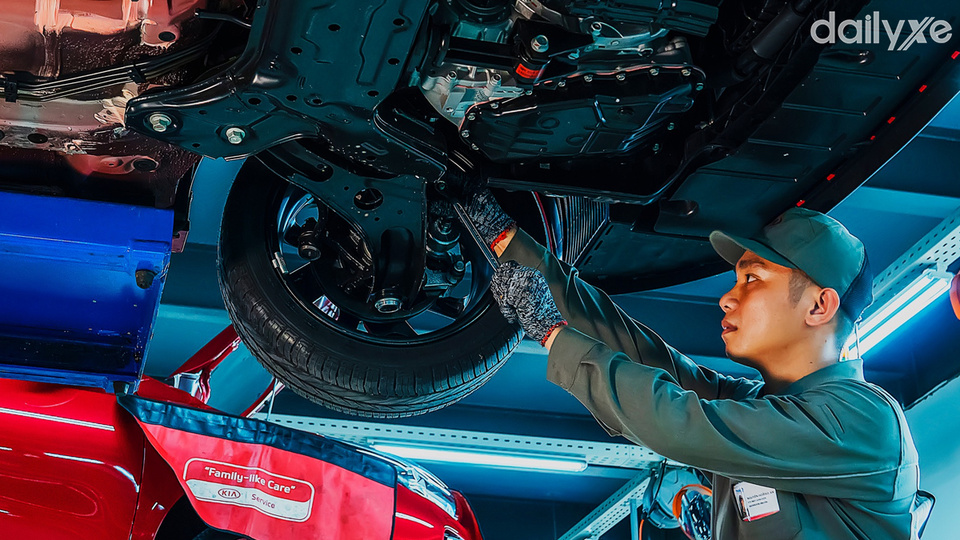 Nhân viên kỹ thuật sở hữu trình độ chuyên môn cao cùng với phong cách chuyên nghiệp