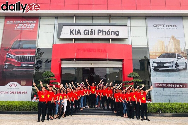 Nhân viên tại Kia Jiafeng