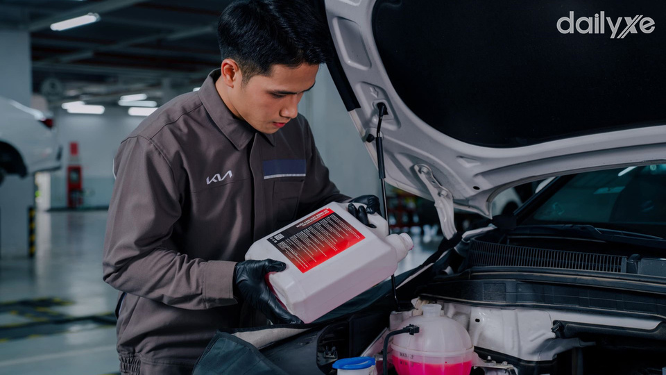 Xưởng dịch vụ bảo dưỡng hiện đại Xưởng dịch vụ bảo dưỡng hiện đại