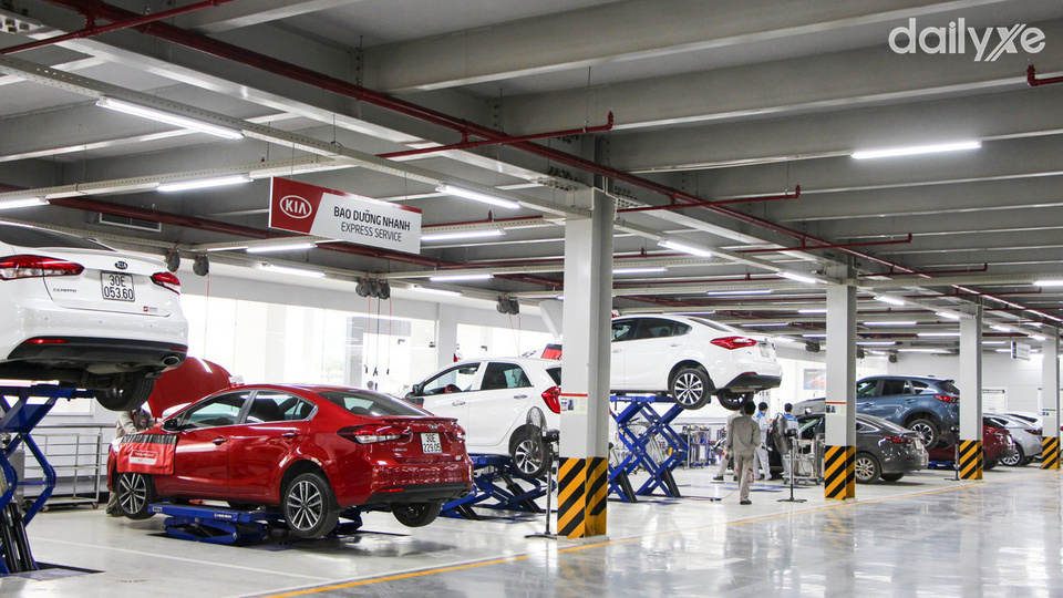 Khu vực bảo trì KIA Phạm Văn Đồng