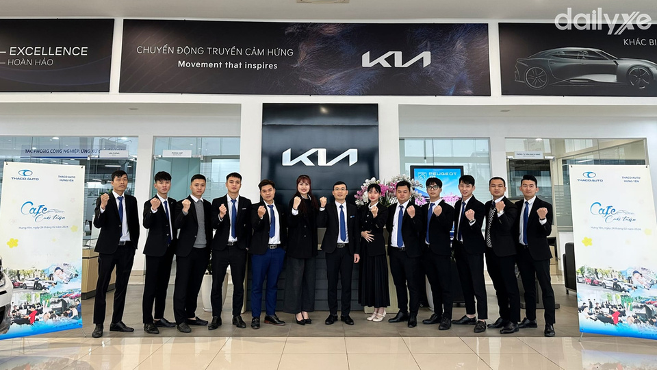 Đội ngũ nhân viên luôn phục vụ quý khách tốt nhất