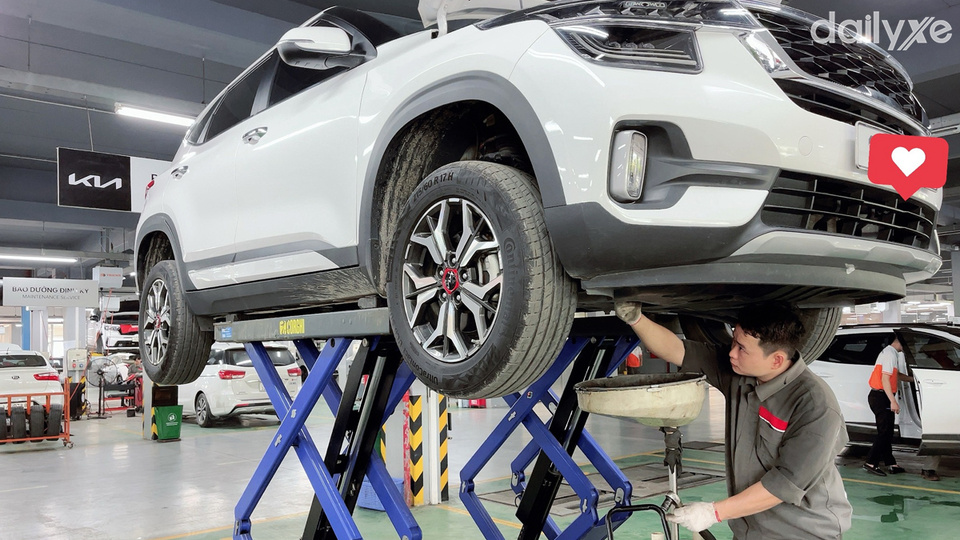 Xưởng dịch vụ cơ sở vật chất, trang thiết bị hiện đại