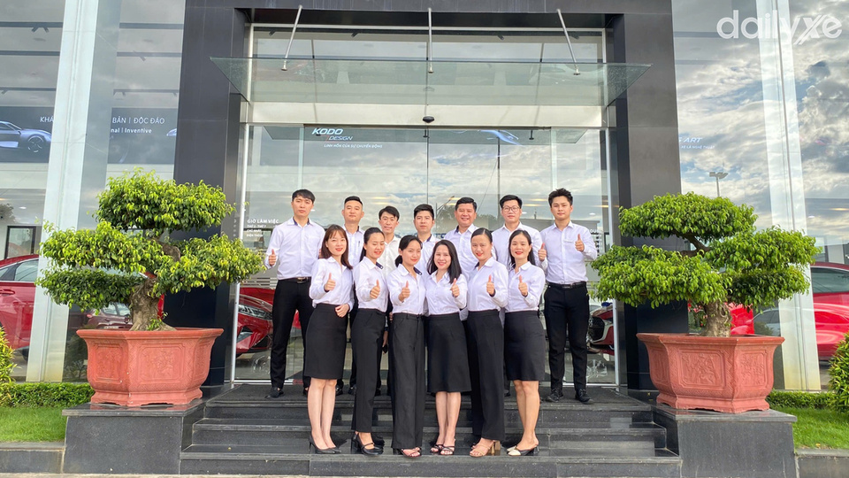 Đội ngũ cán bộ nhân viên KIA Vinh thân thiện tận tình