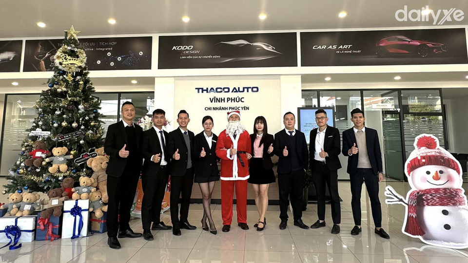 Nhân viên luôn sẵn sàng đáp ứng tốt nhất nhu cầu của khách hàng