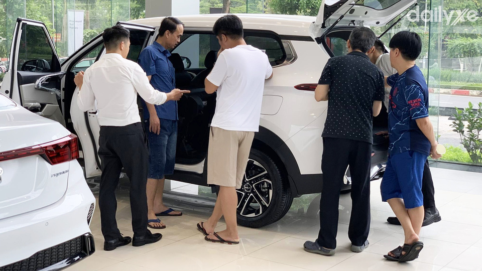 Lun hỗ trợ khách hàng tận tâm