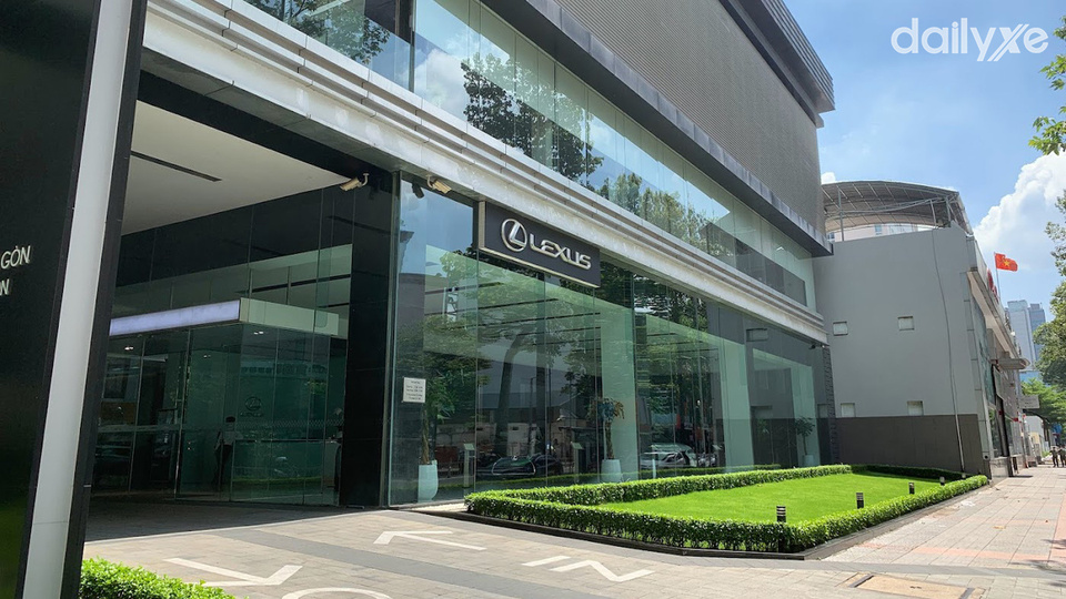 Mặt tiền Showroom Lexus Trung Tâm Sài Gòn