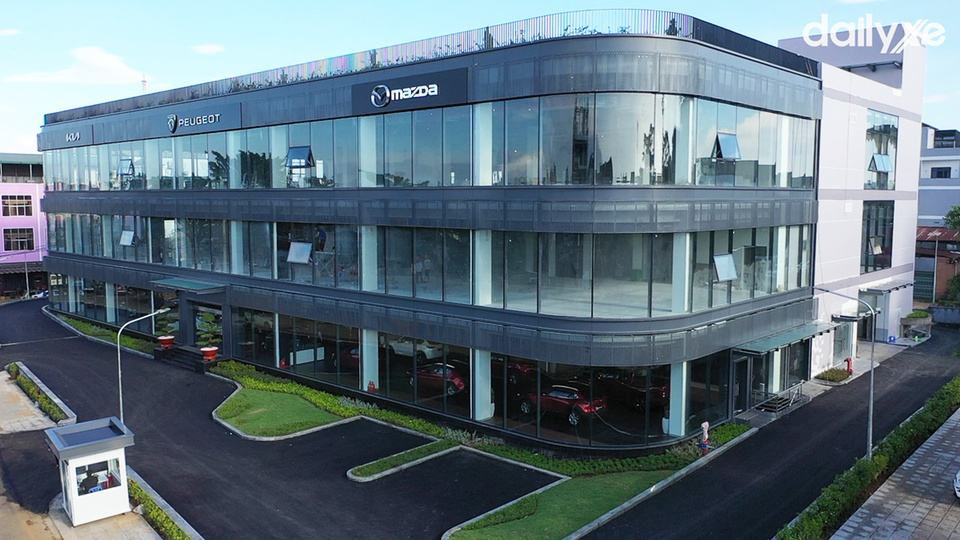 Showroom Mazda Bảo Lộc