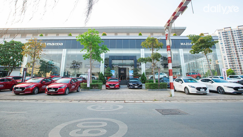 Tổng quan Showroom Mazda Bình Tân