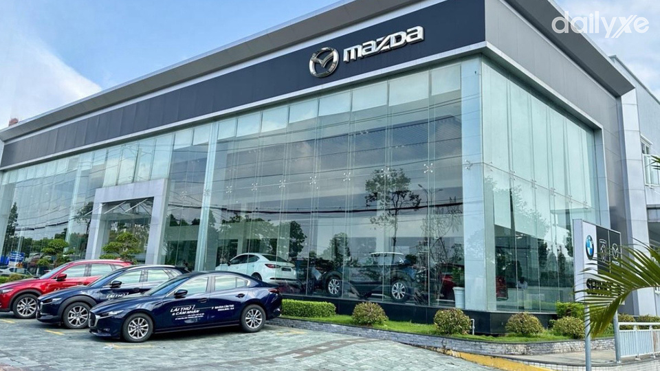 Showroom Mazda Cần Thơ