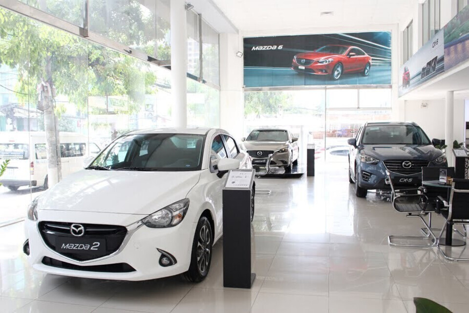 Phòng trưng bày xe Mazda sang trọng tại Mazda Cộng Hòa