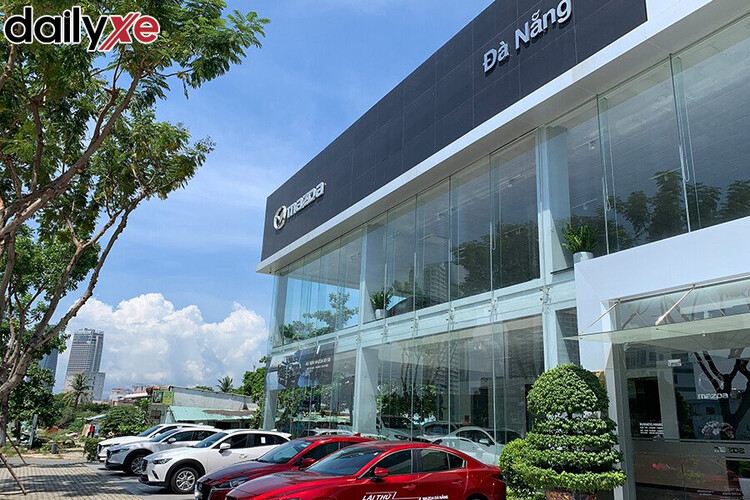 Showroom Mazda Đà Nẵng