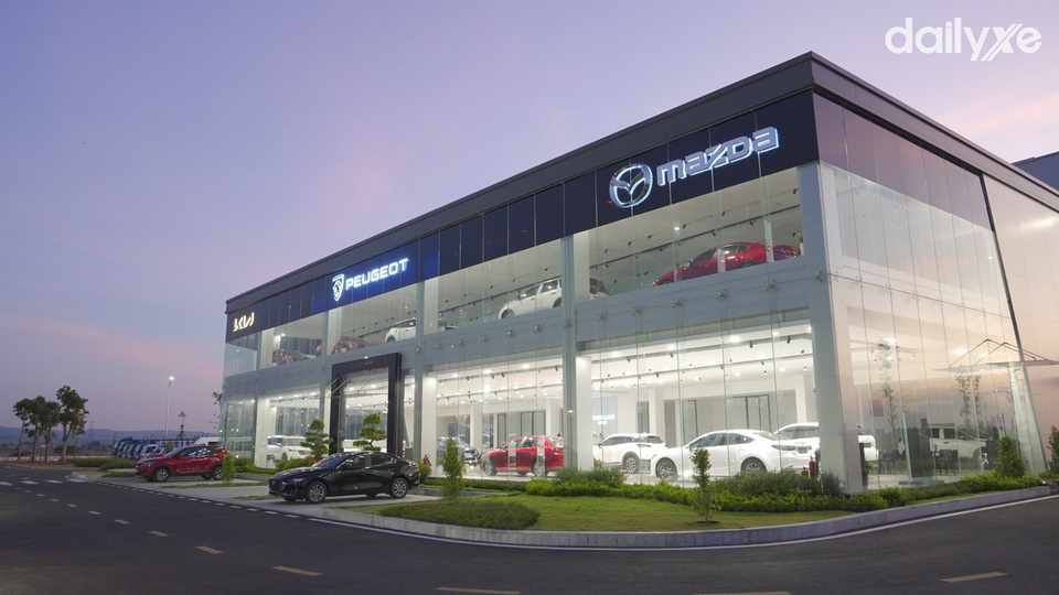 Showroom Mazda Phú Yên