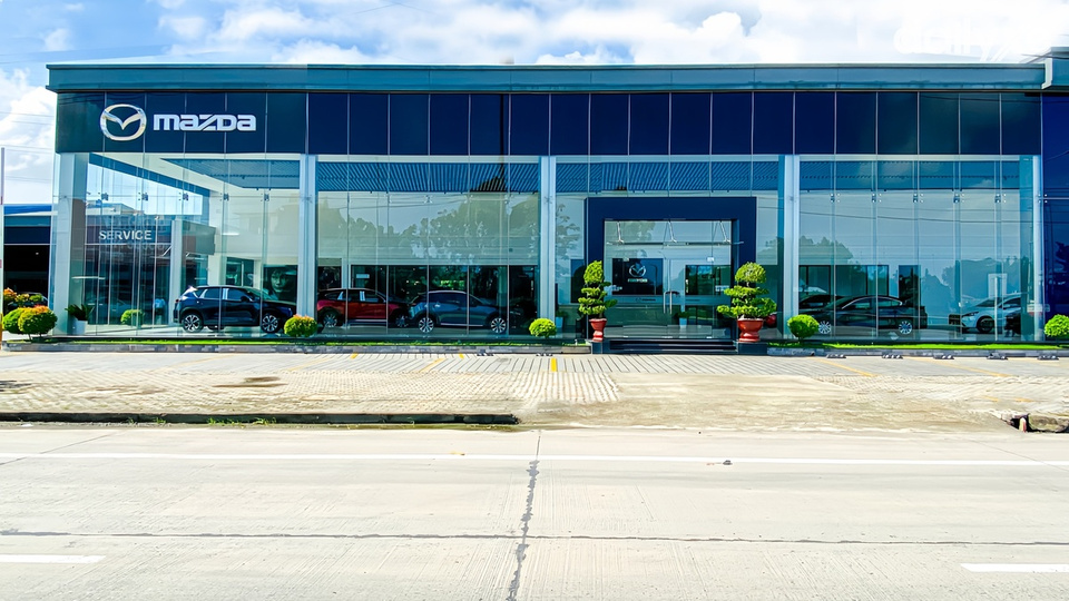 Showroom Mazda Quảng Ngãi
