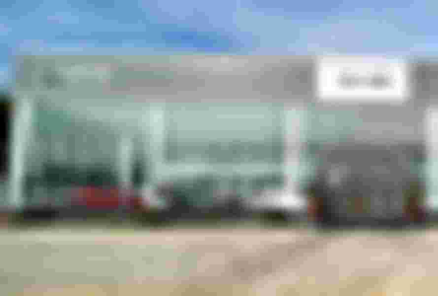 Showroom Mazda Tân Uyên
