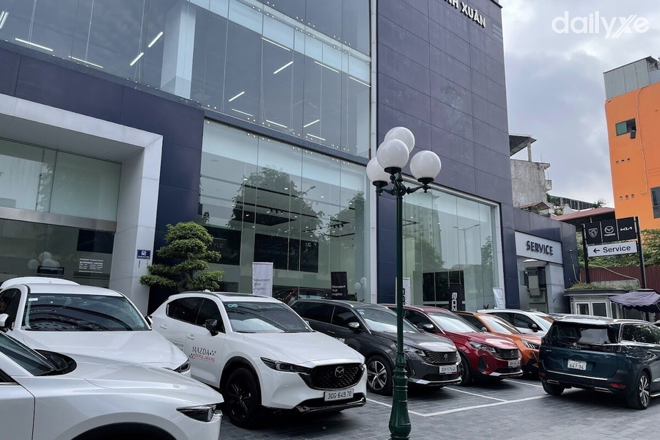 Showroom Mazda Thanh Xuân Showroom Mazda Thanh Xuân