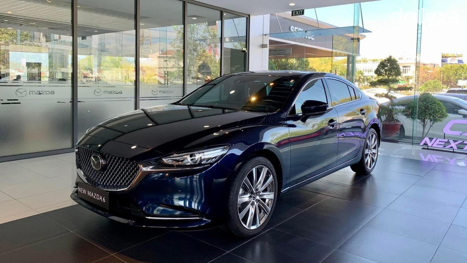 Khu vực trưng bày sang trọng của Mazda Trường Chinh