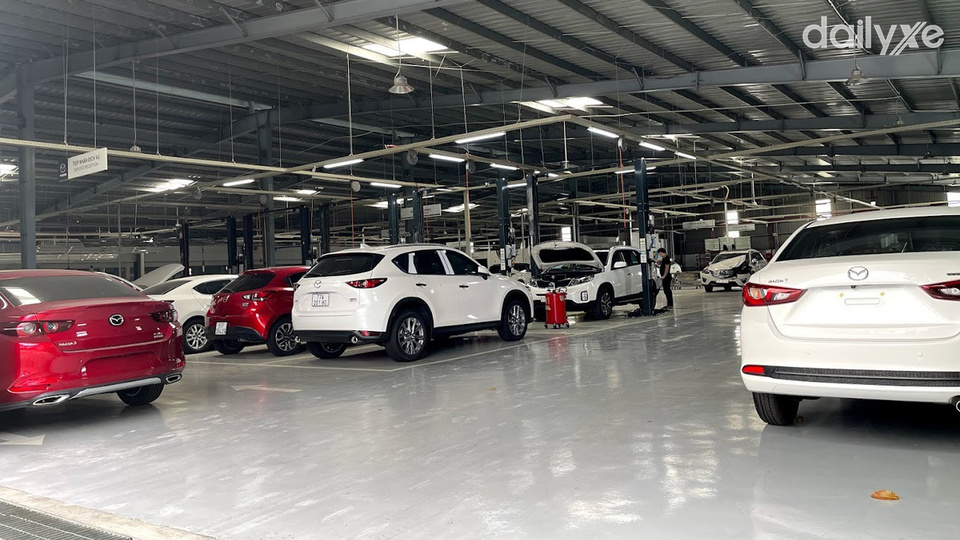 Xưởng dịch vụ rộng rãi đáp ứng nhu cầu sử dụng dịch vụ