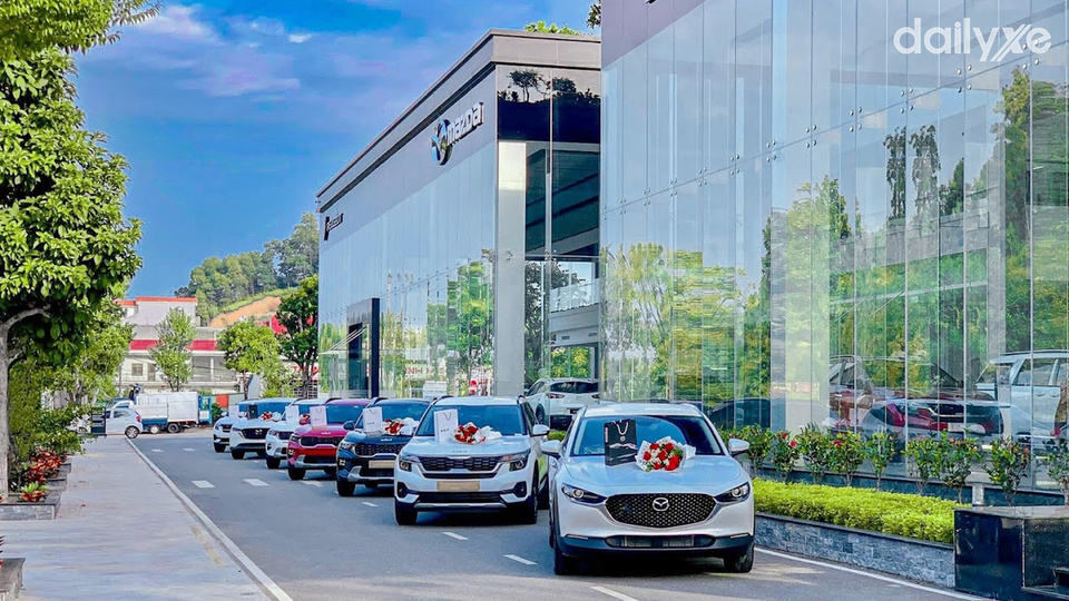 Showroom Mazda Yên Bái