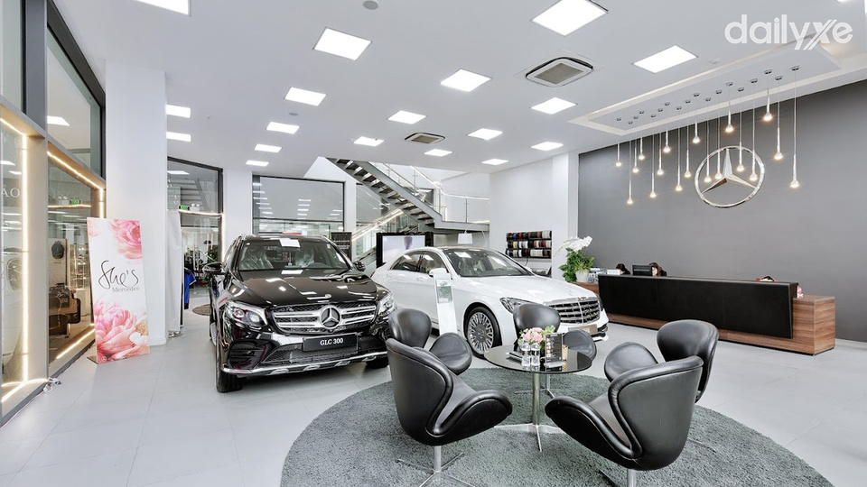 Showroom Mercedes-Benz Haxaco Kim Giang