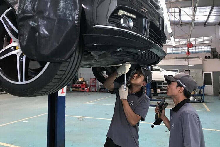 khu bảo dưỡng xe