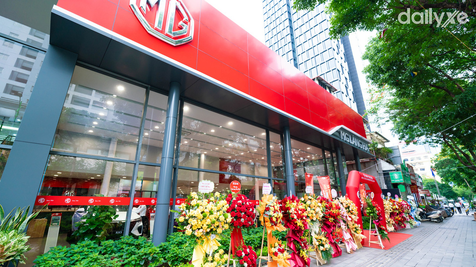 Showroom MG Láng Hạ