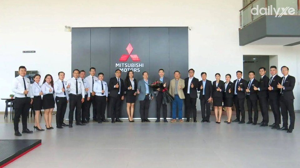 Đội ngũ nhân viên năng động nhiệt huyết