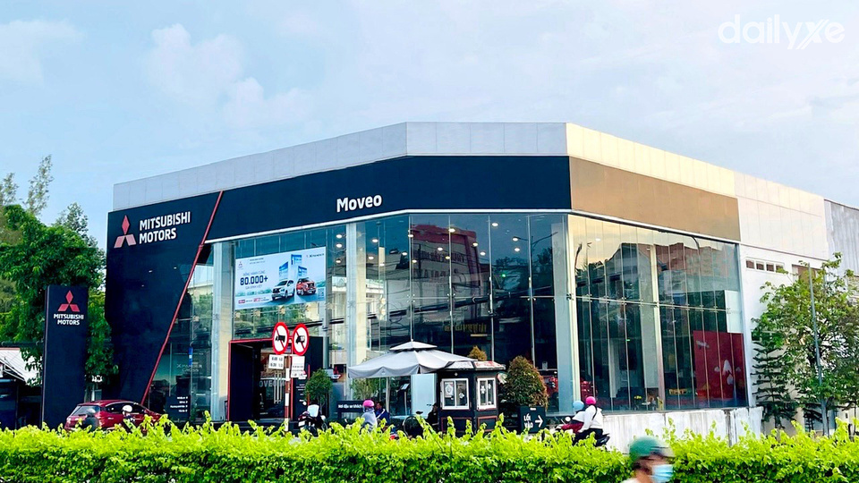 Showroom Mitsubishi MOVEO Bình Dương