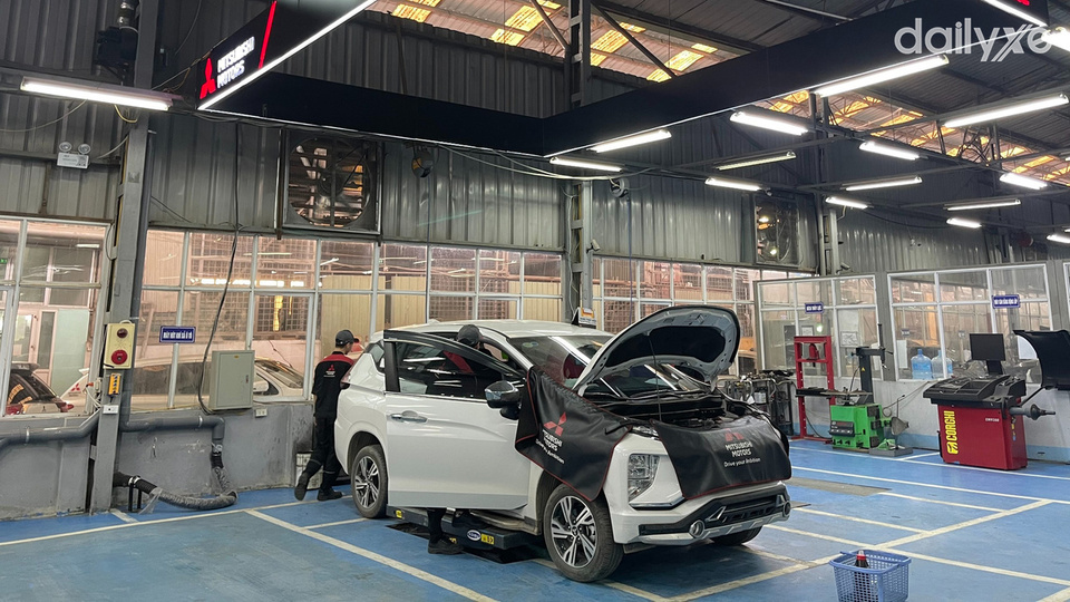 Xưởng dịch vụ tại Mitsubishi Tân Phú