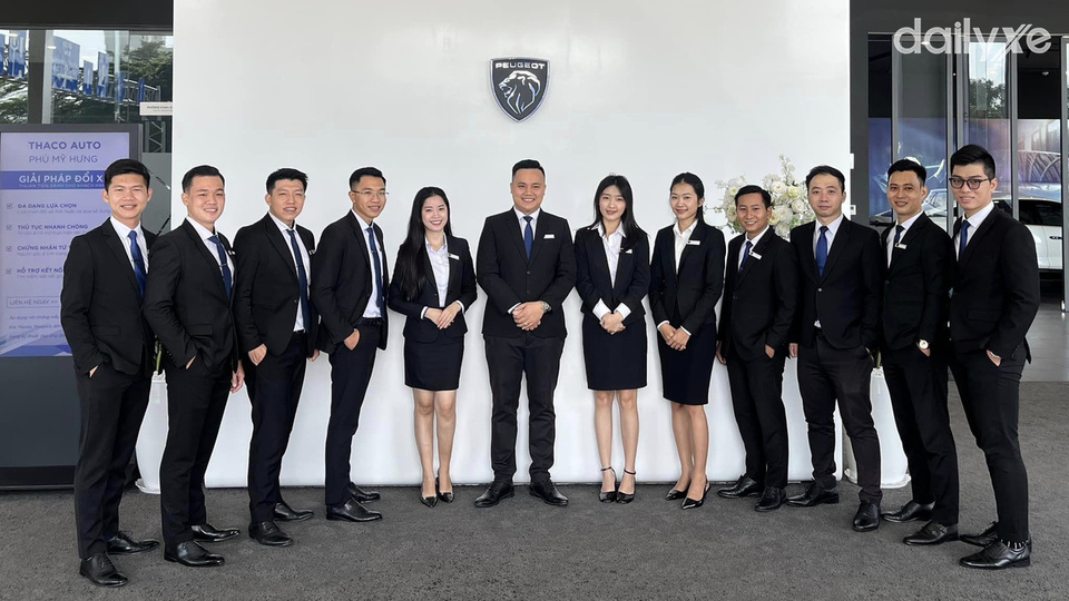 Đội ngũ nhân viên tại Peugeot Phú Mỹ Hưng