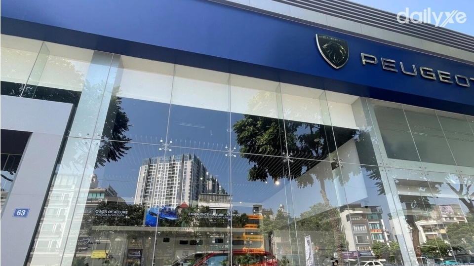 Showroom Peugeot Trần Khát Chân