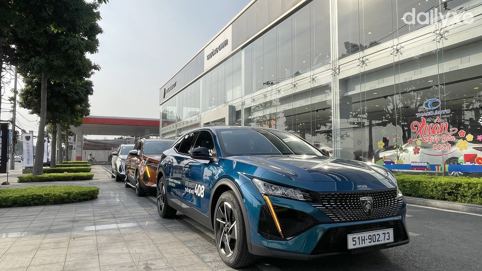 Showroom Peugeot Trường Chinh