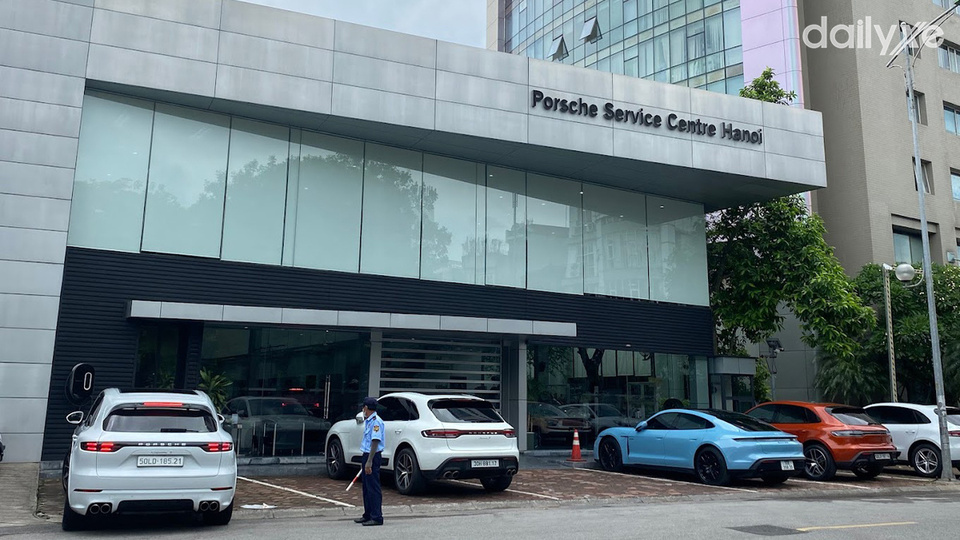 Mặt tiền Showroom Porsche Hà Nội