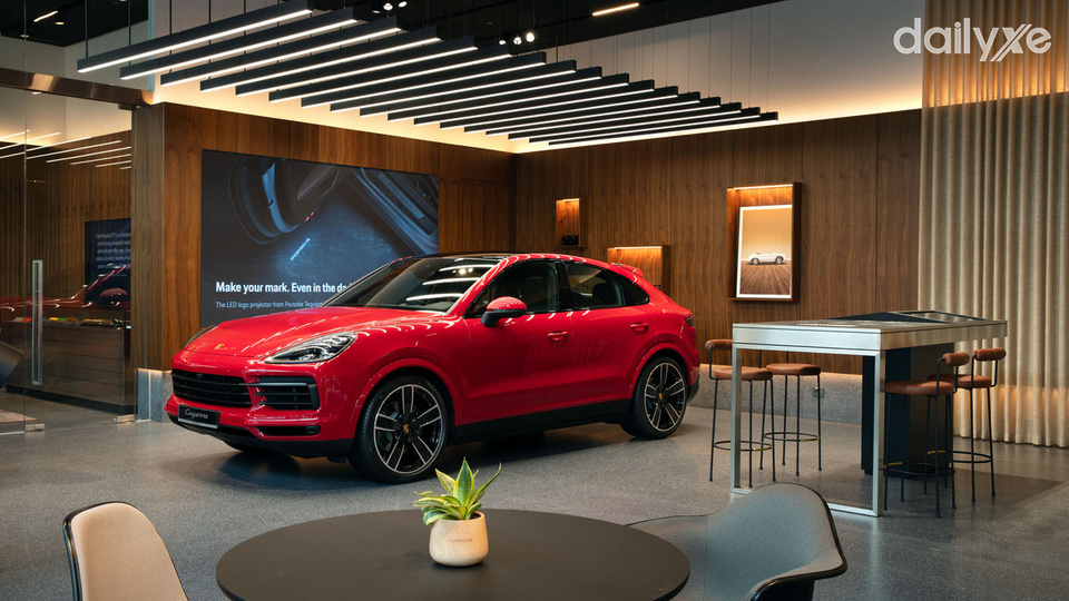 Phòng trưng bày xe tại Porsche Hà Nội