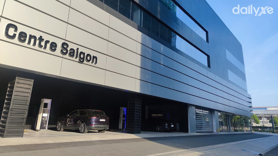 Mặt tiền Showroom Porsche Sài Gòn