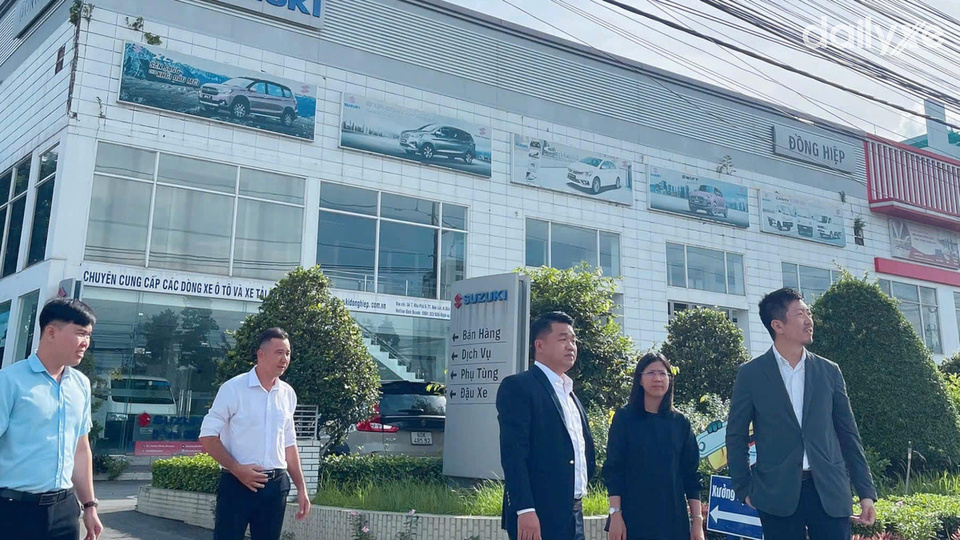 Showroom Suzuki Long An