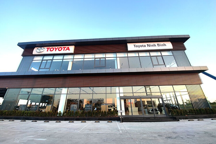 Phòng trưng bày Toyota Ninh Bình