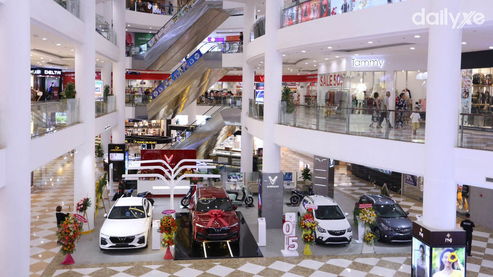 Showroom VinFast Hòa Bình