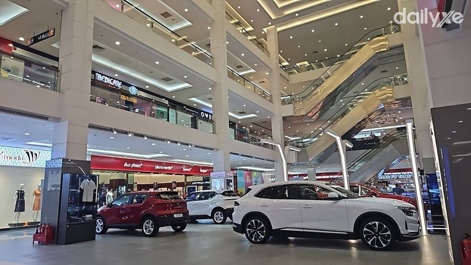 Showroom VinFast VCP Lê Văn Việt
