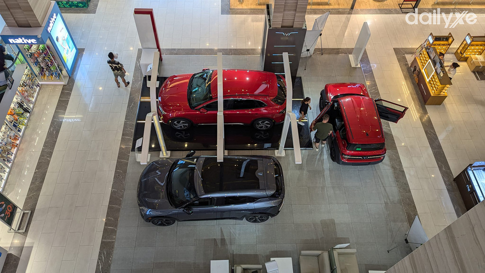 Phòng trưng bày xe VinFast sang trọng