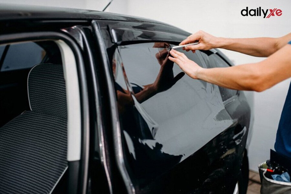 Phim cách nhiệt ô tô đạt tỷ lệ phản gương cao tạo riêng tư bên trong xe