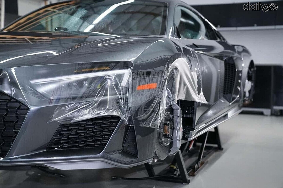 Dán PPF bảo vệ toàn bộ phần ngoại thất xe