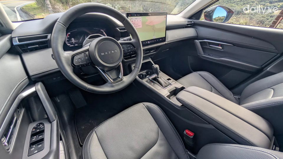 Cảm giác vô lăng được cải thiện theo hướng rõ ràng và chân thực hơn