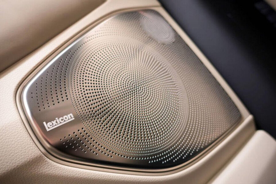 Loa ô tô hiện nay