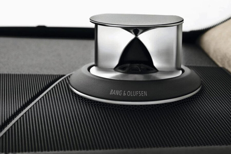 Độ âm thanh xe hơi